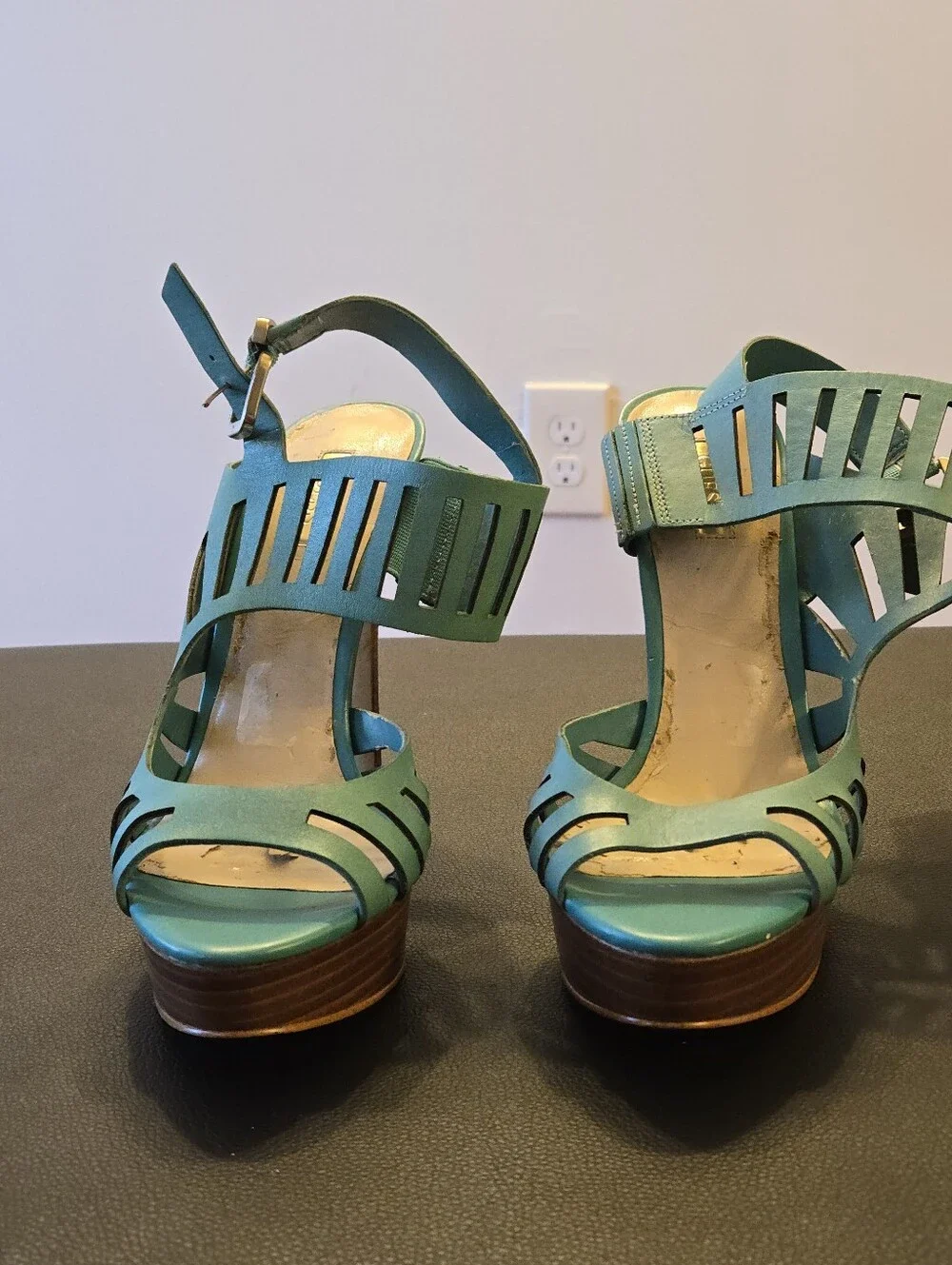Guess platform sandals